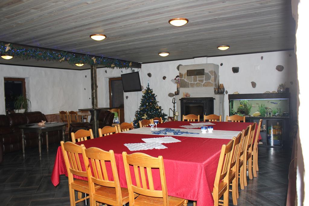 Krapi Guesthouse Treimani Cameră foto