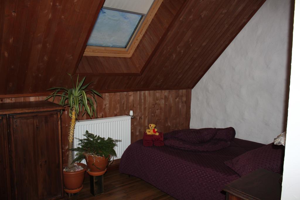 Krapi Guesthouse Treimani Cameră foto