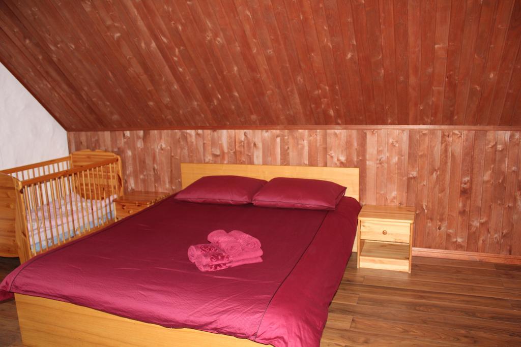 Krapi Guesthouse Treimani Cameră foto