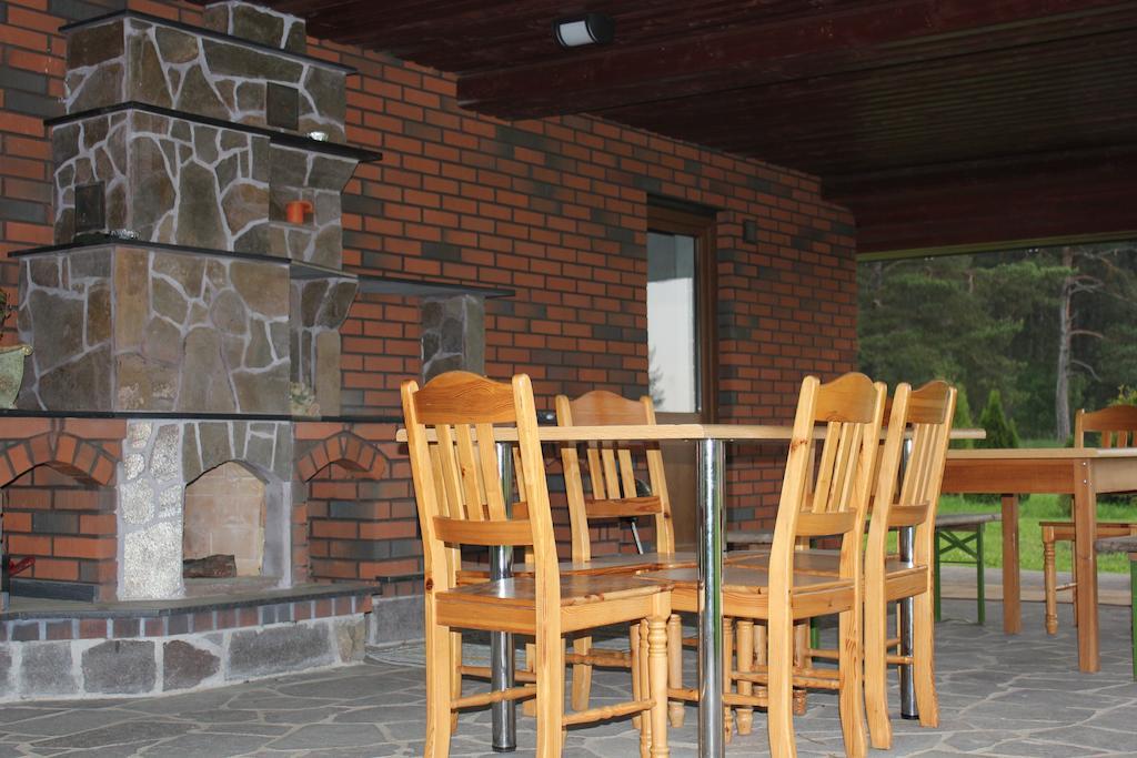Krapi Guesthouse Treimani Cameră foto