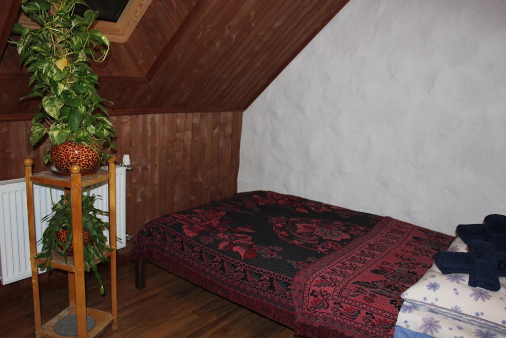 Krapi Guesthouse Treimani Cameră foto