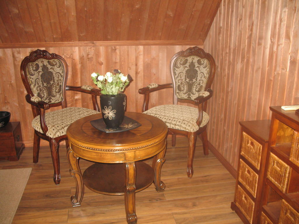 Krapi Guesthouse Treimani Cameră foto