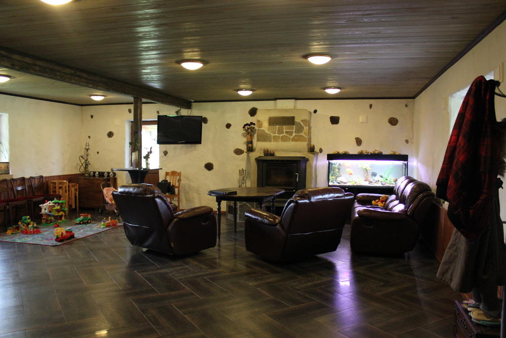 Krapi Guesthouse Treimani Cameră foto